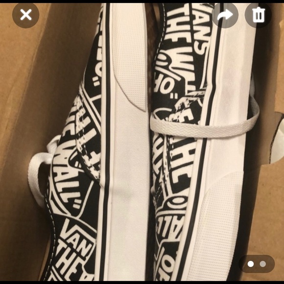 vans - Picture 1 of 2